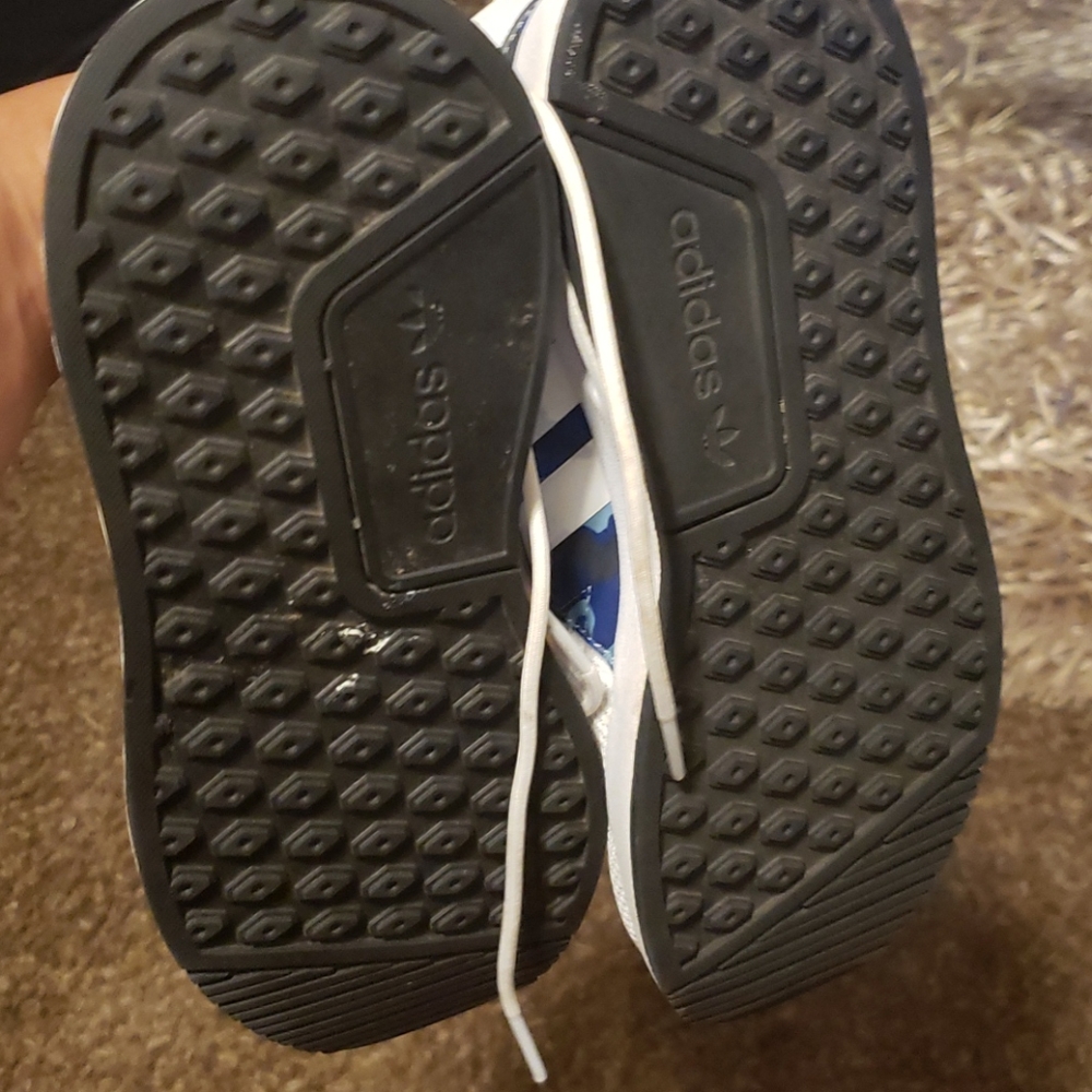Adidas - Picture 2 of 4